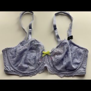 NWT VS DREAM ANGELS UNLINED DEMI 34DD NEVER WORN